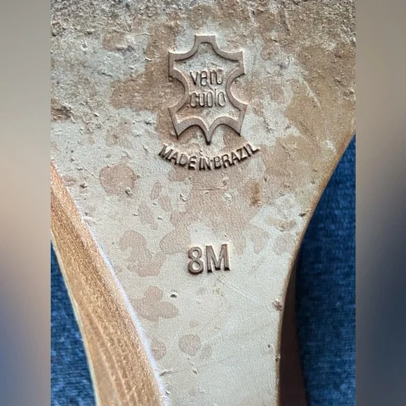 Bernardo Brown Patent Wedge Thong Sandals - Picture 4 of 12